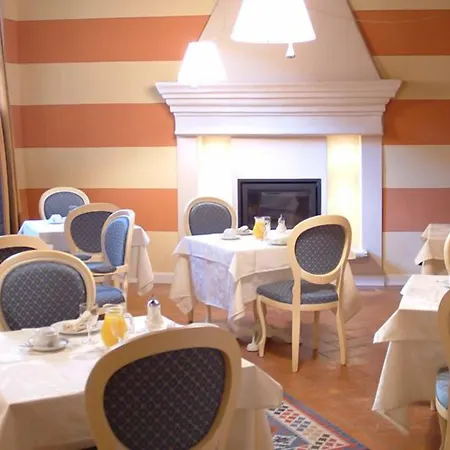 Casa Arizzoli فندق