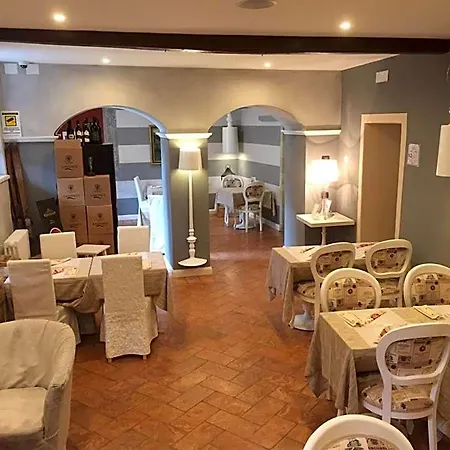 فندق Casa Arizzoli كانوبيو
