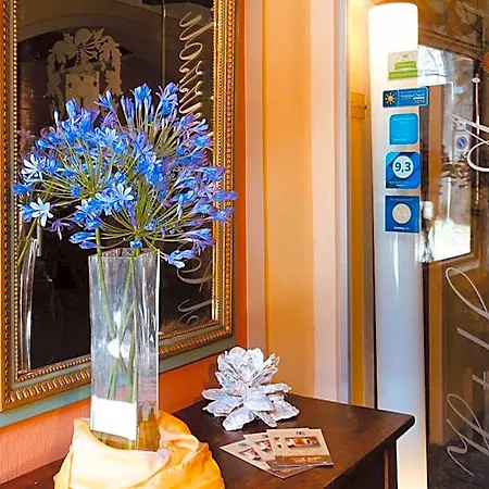 Casa Arizzoli Hotel 3*