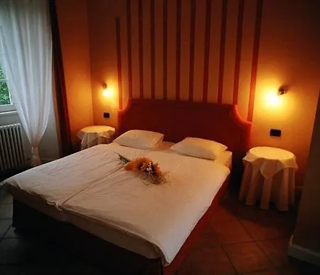 Casa Arizzoli Hotel 3*