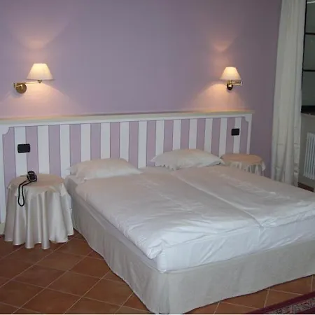Casa Arizzoli 3* カンノビオ