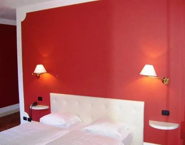 Casa Arizzoli Hotel 3*
